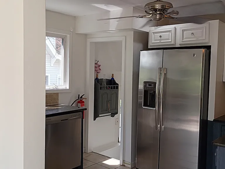 186 Selvage Ave — Photo 5