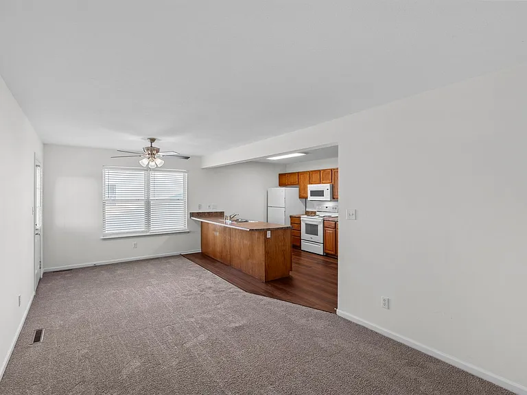 2409-2411 Northampton Dr. — Photo 16