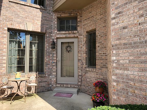 2nd image of 26W144 Klein Creek Dr