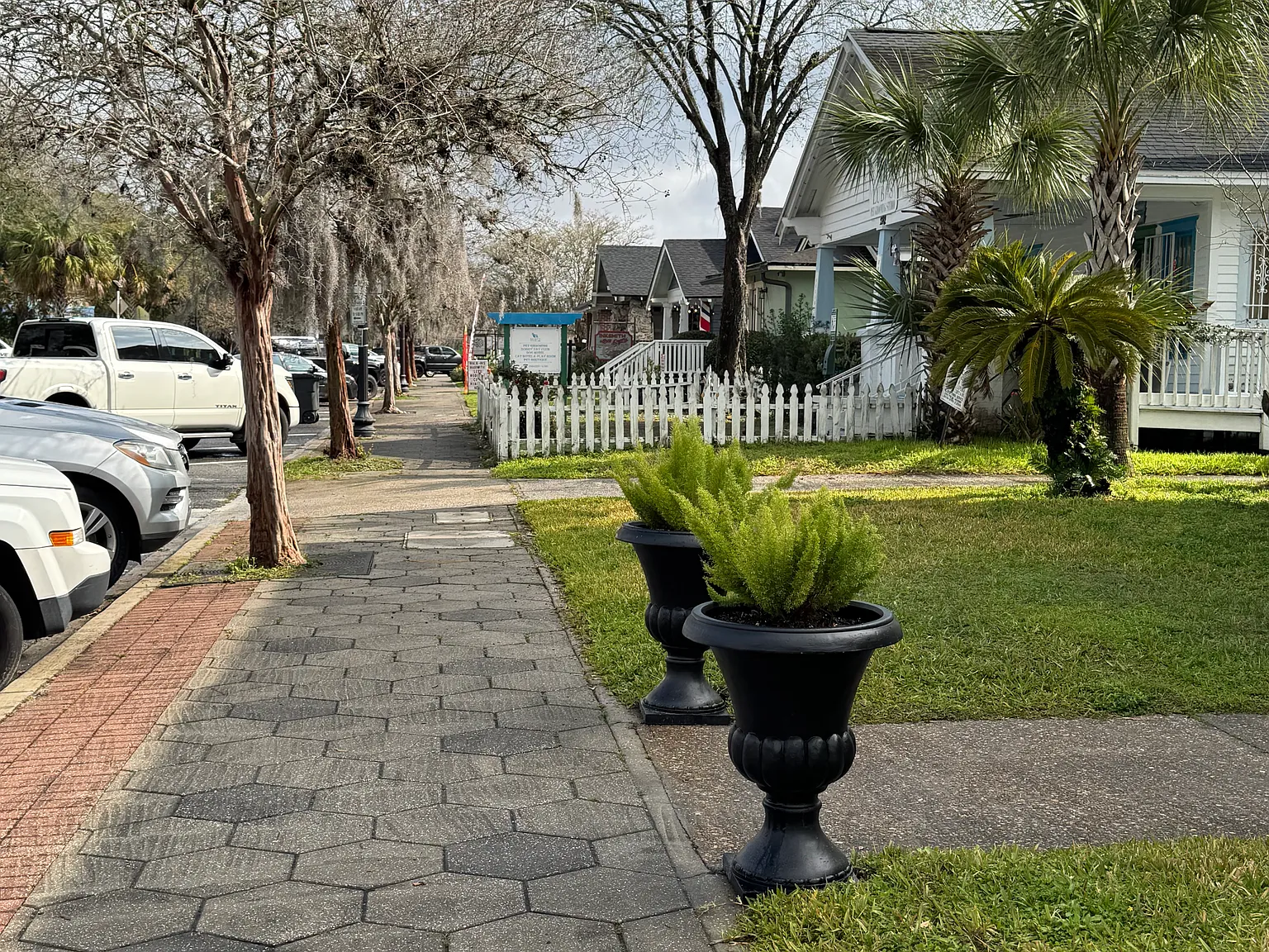 2788 Park St — Photo 3
