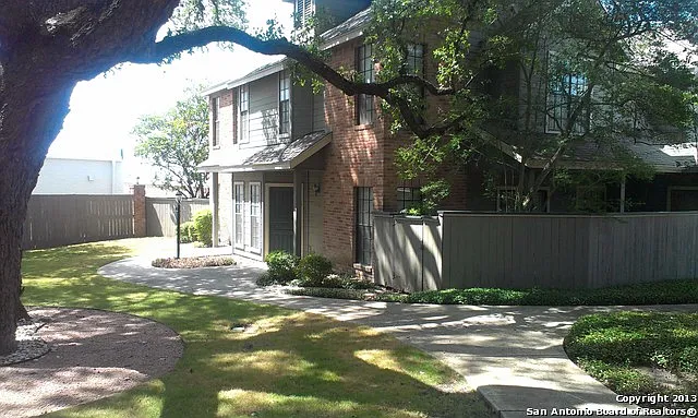 31 Chapel Hill Cir — Photo 1