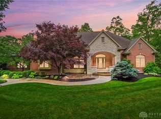 7721 Country Brook Ct, Springboro, OH 45066