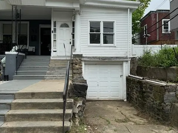 5213 N 10th St, Philadelphia, PA 19141