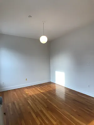 Rented by City Vista Inc | media 59