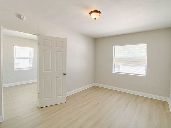 5th image of 722 S Woodland St #717