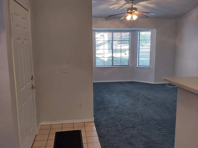 1073 Moon Shadow Ct — Photo 9