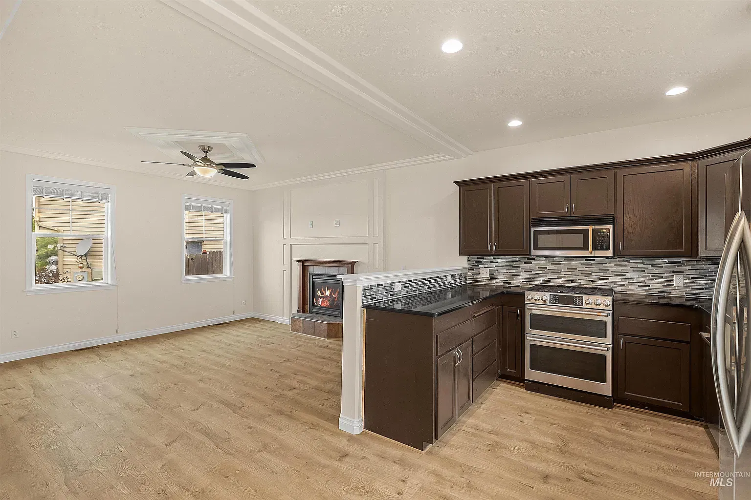 3 bed, 1404 sqft, $2,500 — Photo 3