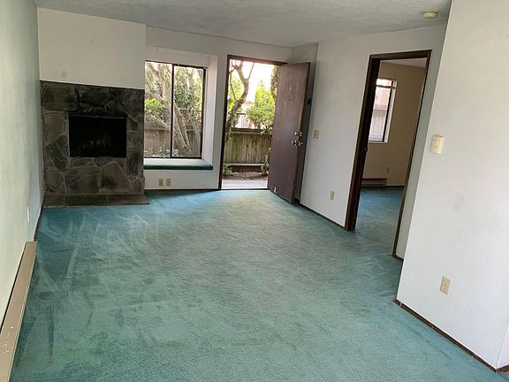 2nd image of 10515 Midvale Ave N Unit 3