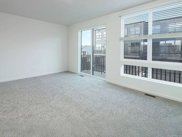 336 Summit Cir — Photo 13