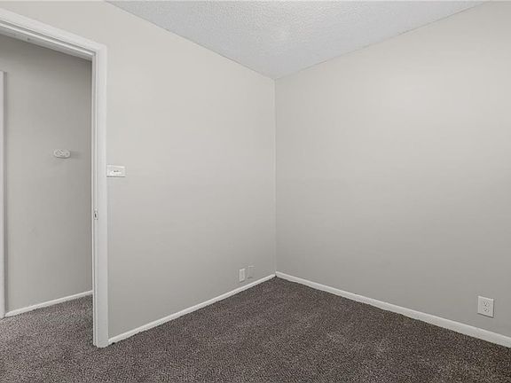 5th image of 11346 Sycamore Ter