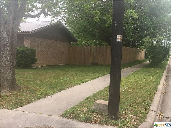 4th image of 1018 Westover Dr