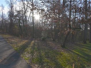 6701 Ludell Ln, Charlotte, NC 28215