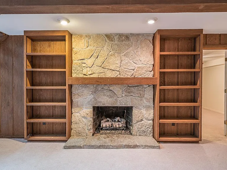 14349 Cypress Hill Dr — Photo 19