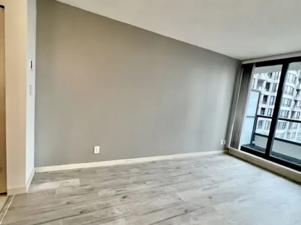 928 Homer St #2108, Vancouver, BC V6B 1T7
