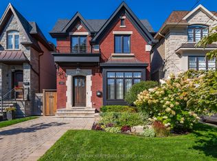 252 Sutherland Dr, Toronto, ON M4G 1J3