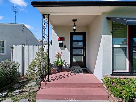 2nd image of 4883 El Molino Ave