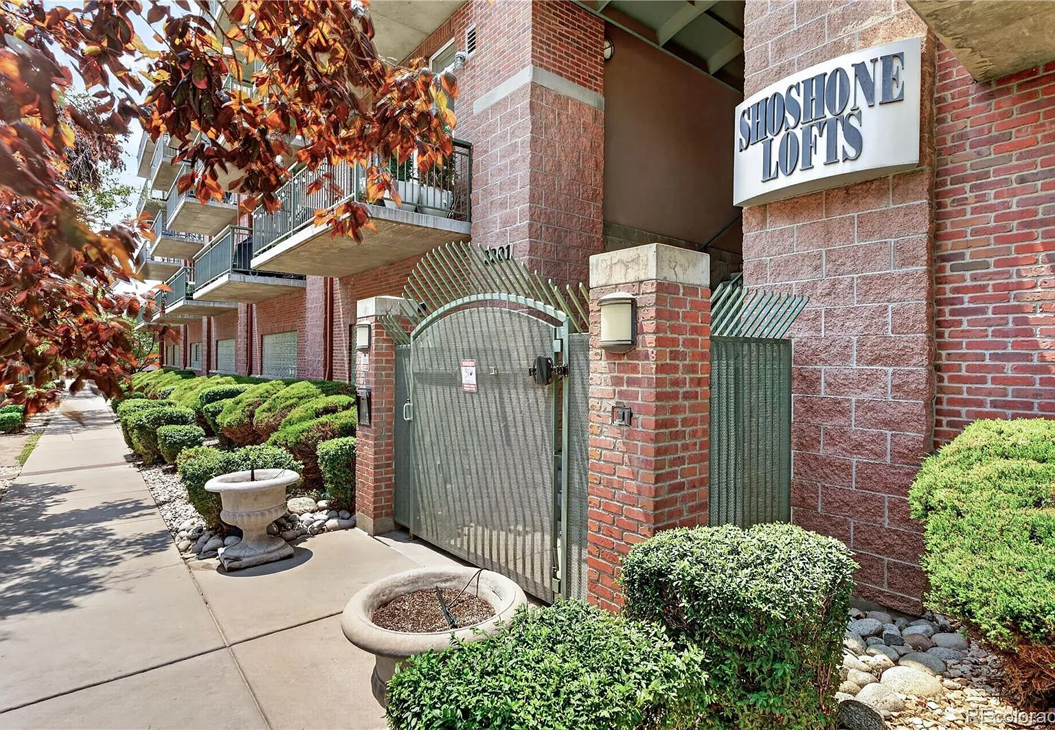 2 bed, 2.0 bath, 1249 sqft, $2,845 — Photo 3
