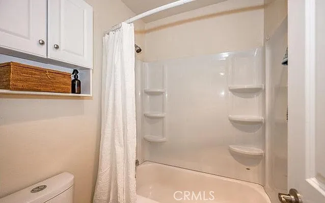 5460 White Oak Ave #E218 — Photo 6