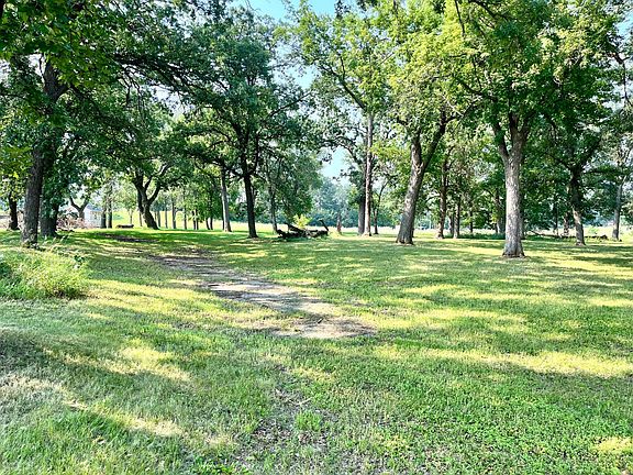 5th image of 1476 Long Lake Dr