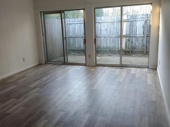 5th image of 857 Beech Ct