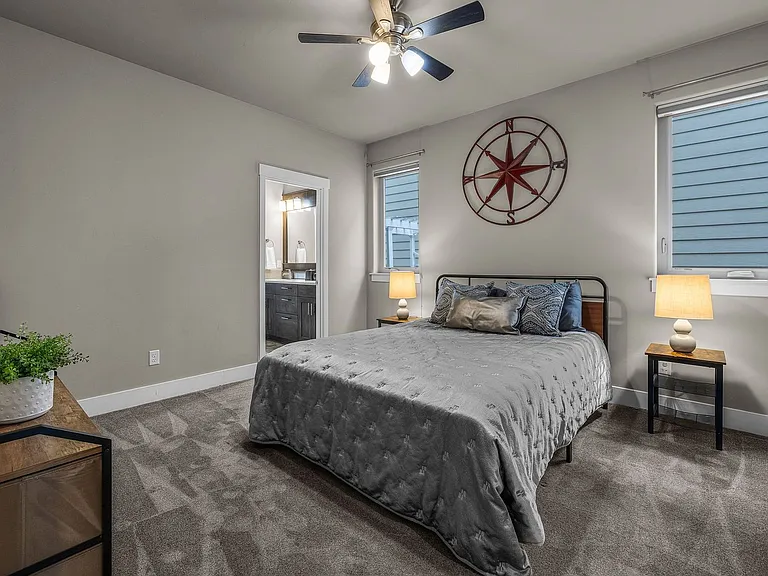 3886 SW Coyote Ln — Photo 8