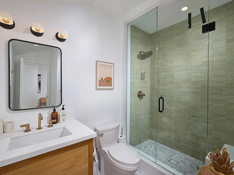 1472 Neptune Ave — Photo 17
