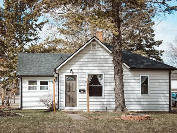 1403 9th Ave NE, Brainerd, MN 56401