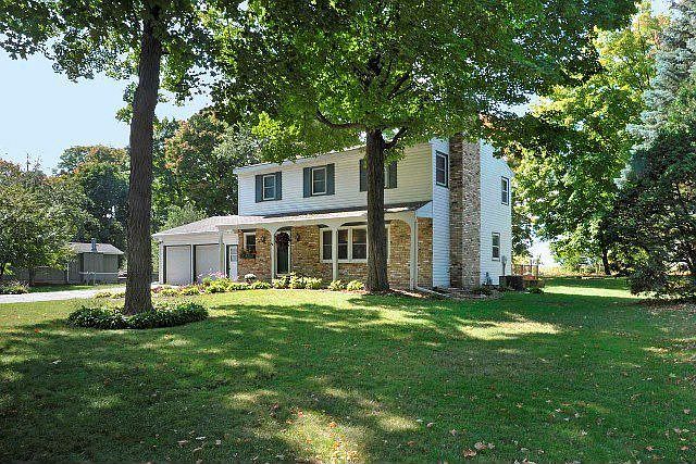 1st image of 1365 Maplewood Dr