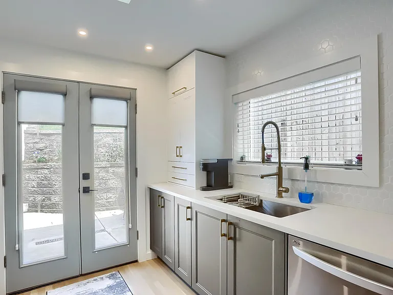 913 McCandless Ave — Photo 12