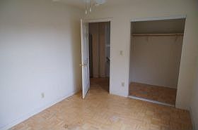 5th image of 783 32nd St
