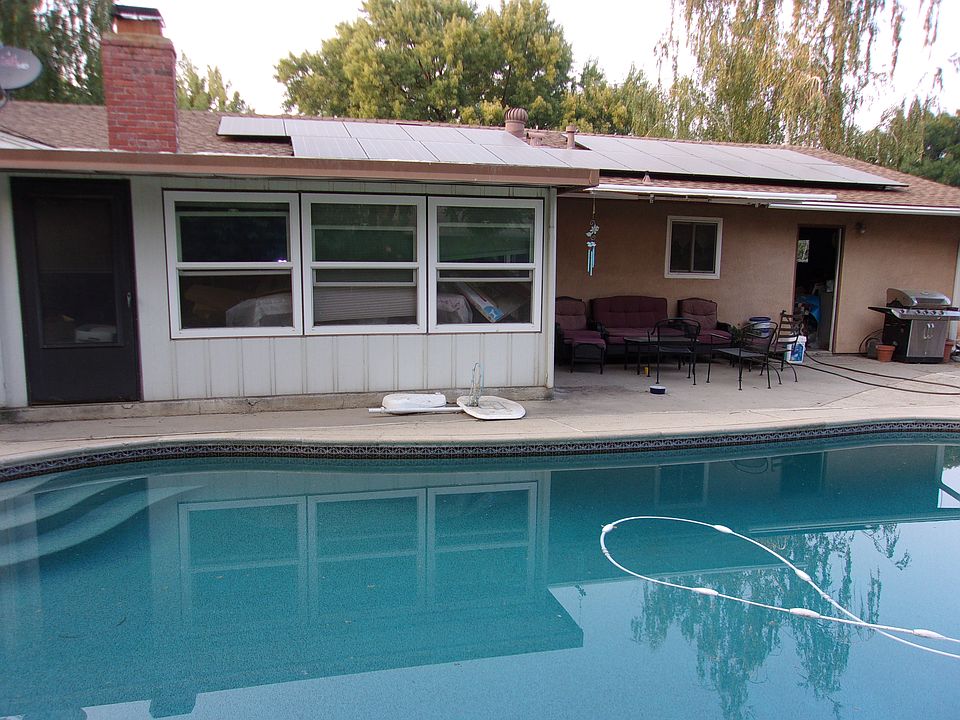1st image of 1111 Robert Dr
