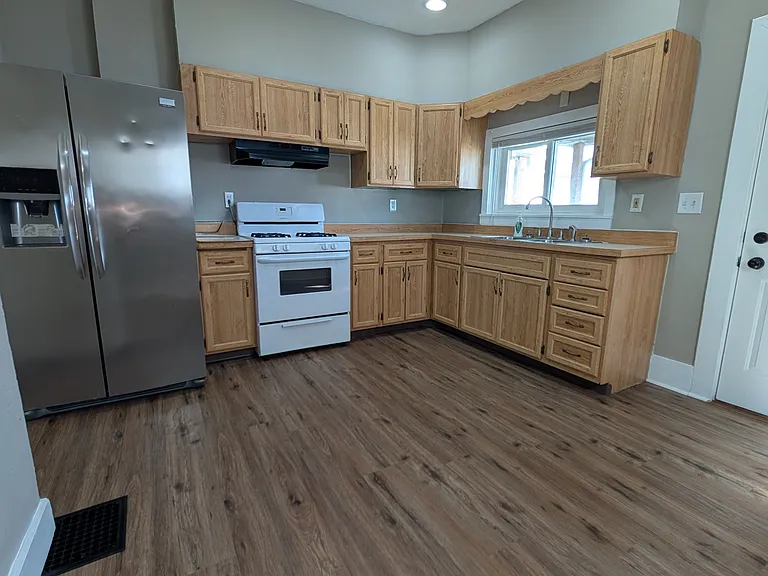 706 Kolping Ave — Photo 5
