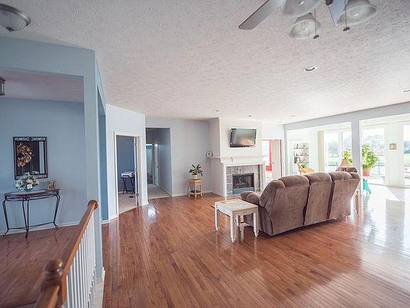 5th image of 1723 Sparrow Ct