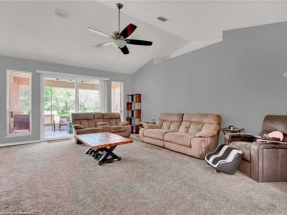 4th image of 4230 Cremona Dr