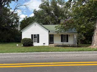 7438 Old Bowling Green Rd, Glasgow, KY 42141