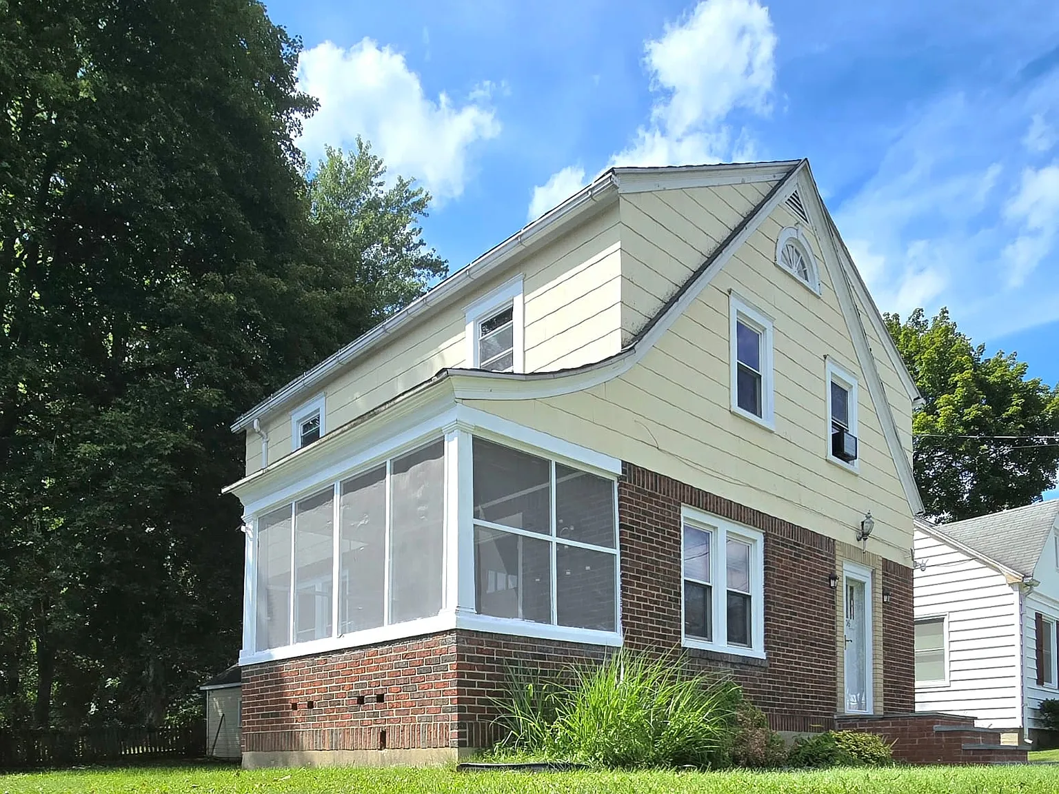 3 bed, 1550 sqft, $1,850 — Photo 2