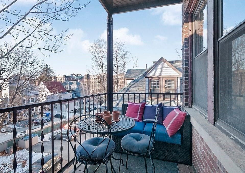 1st image of 31 Winslow Rd APT 5