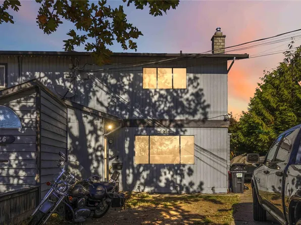 1024 Dunford Ave, Langford, BC V9B 2S5