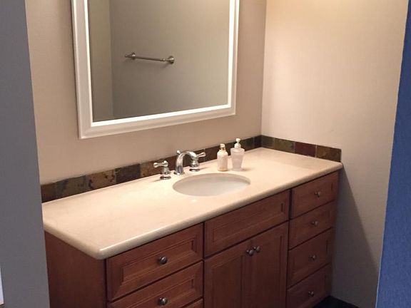 2nd Large vanity and dressing area