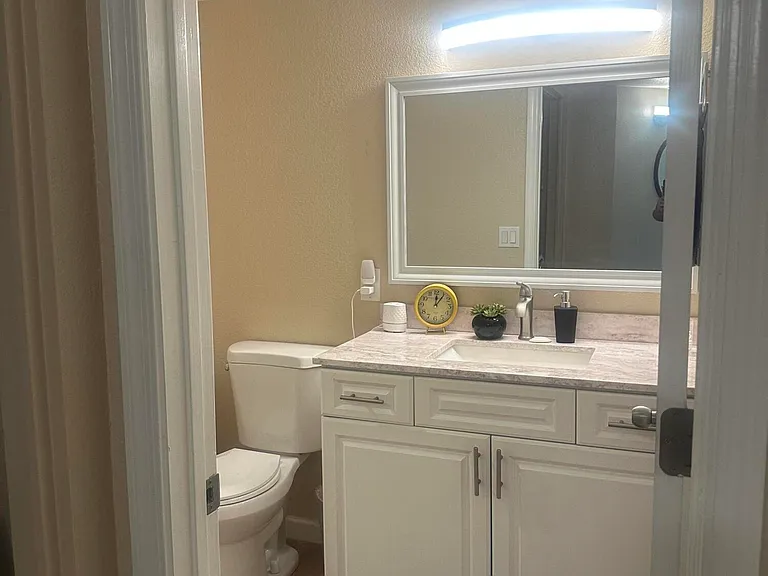 2941 N Oregon St #7 — Photo 11