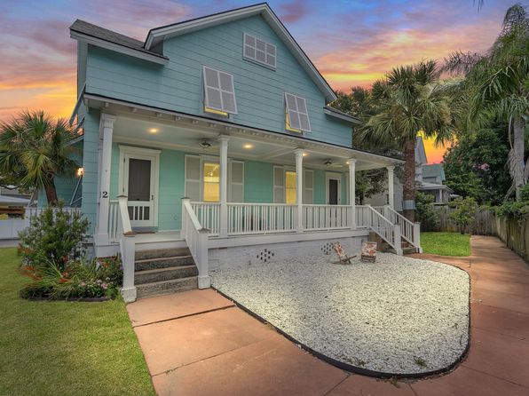 2 Cedarwood Ave