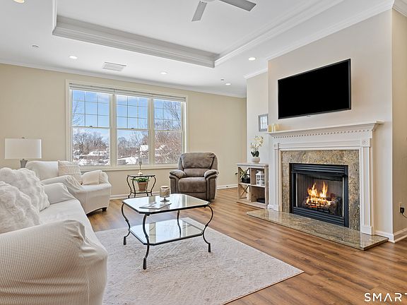 4th image of 60 Maple Street APT 31