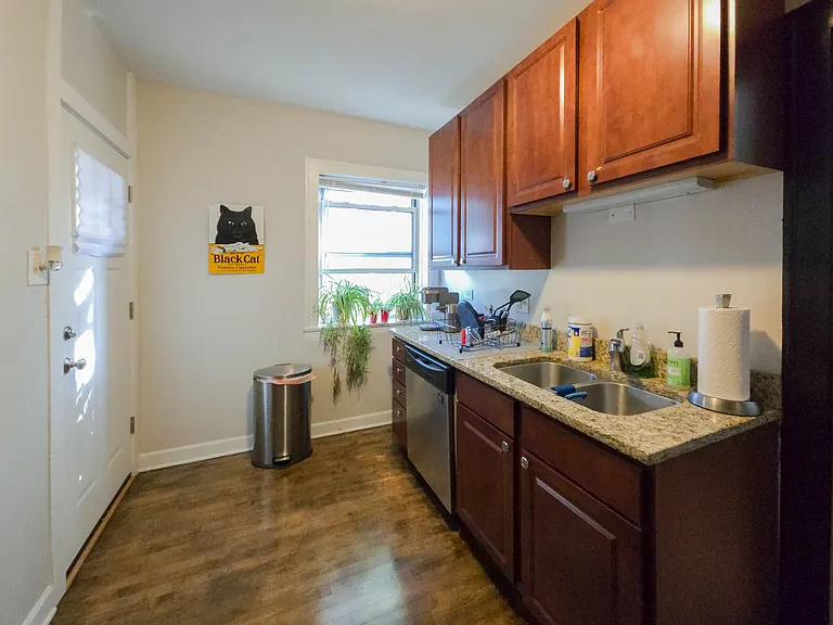 5073 N Wolcott Ave — Photo 19