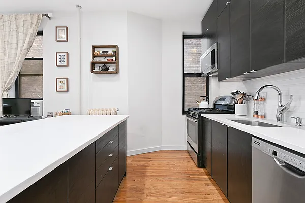 Rented by Compass | media 3