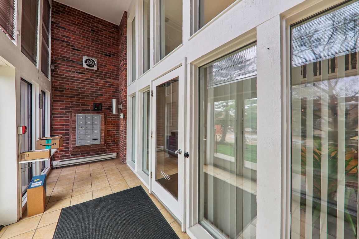 539 Coeur de Royale Dr 201-04042025-901.jpg