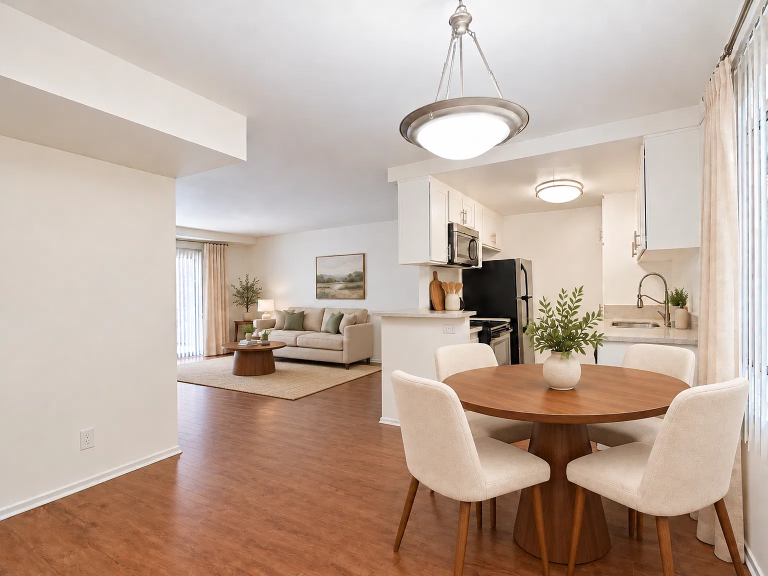 More to Come Home to in Sherman Oaks — Photo 4