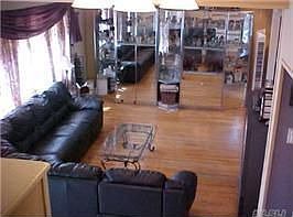 2nd image of 3917 Lawrence Rd