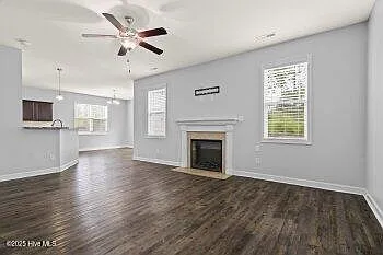 4 bed, 2.5 bath, $1,850 — Photo 4
