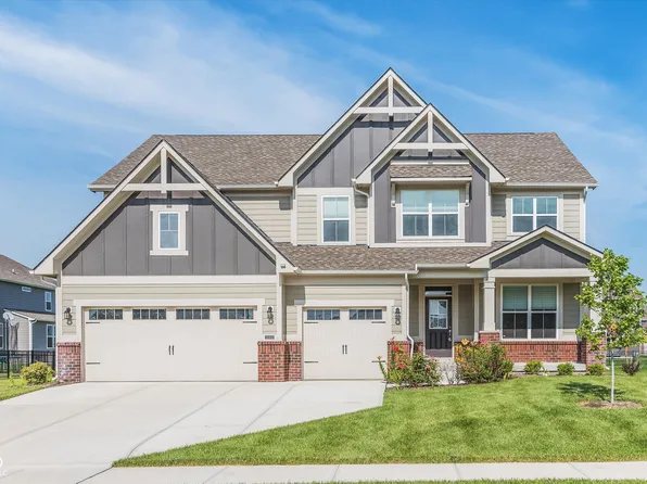 10402 Hamburg Dr, Fortville, IN 46040
