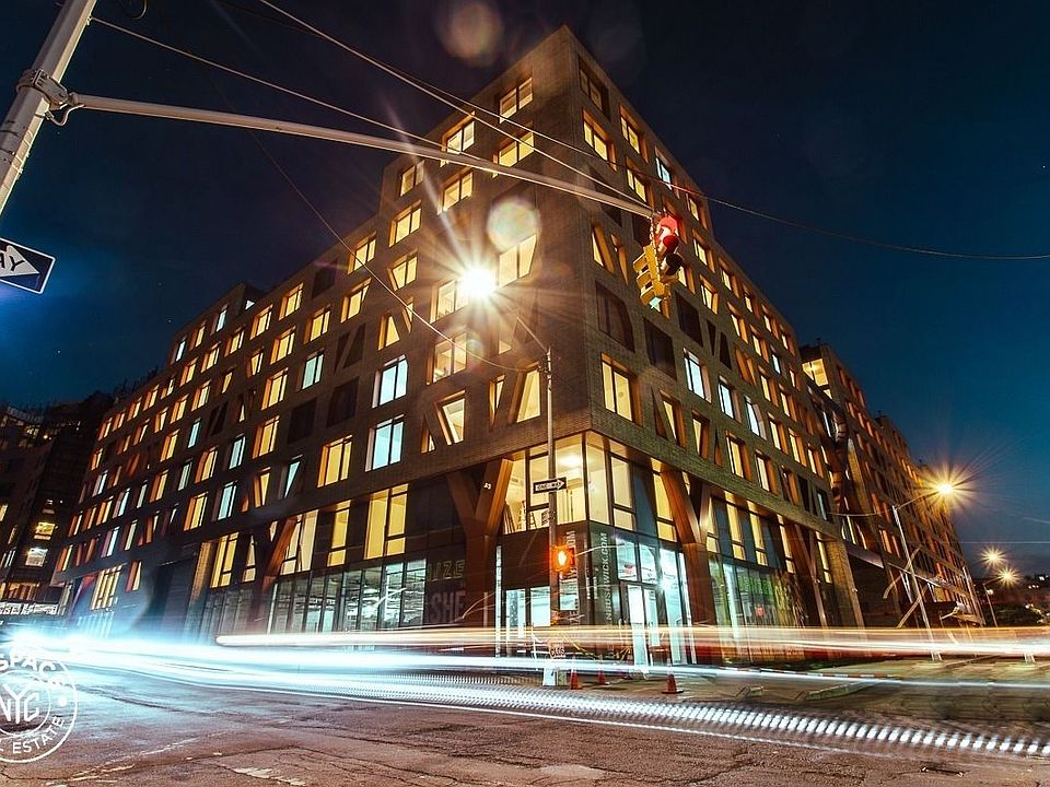 1st image of 123 Melrose St #8EE